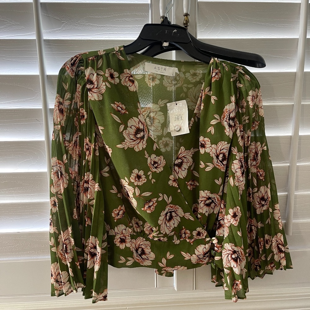 ASTR THE LABEL TOP